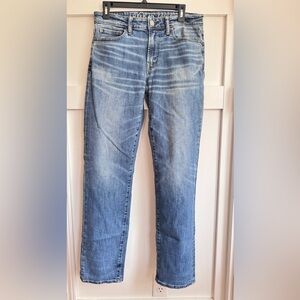 American Eagle Men’s Original Straight Next Level Airflex
Size 30x34